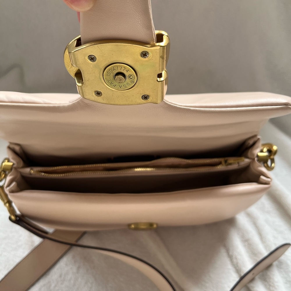 Coach Pillow Tabby 26 Leather Shoulder Bag in Ivory - Picture 6 of 9